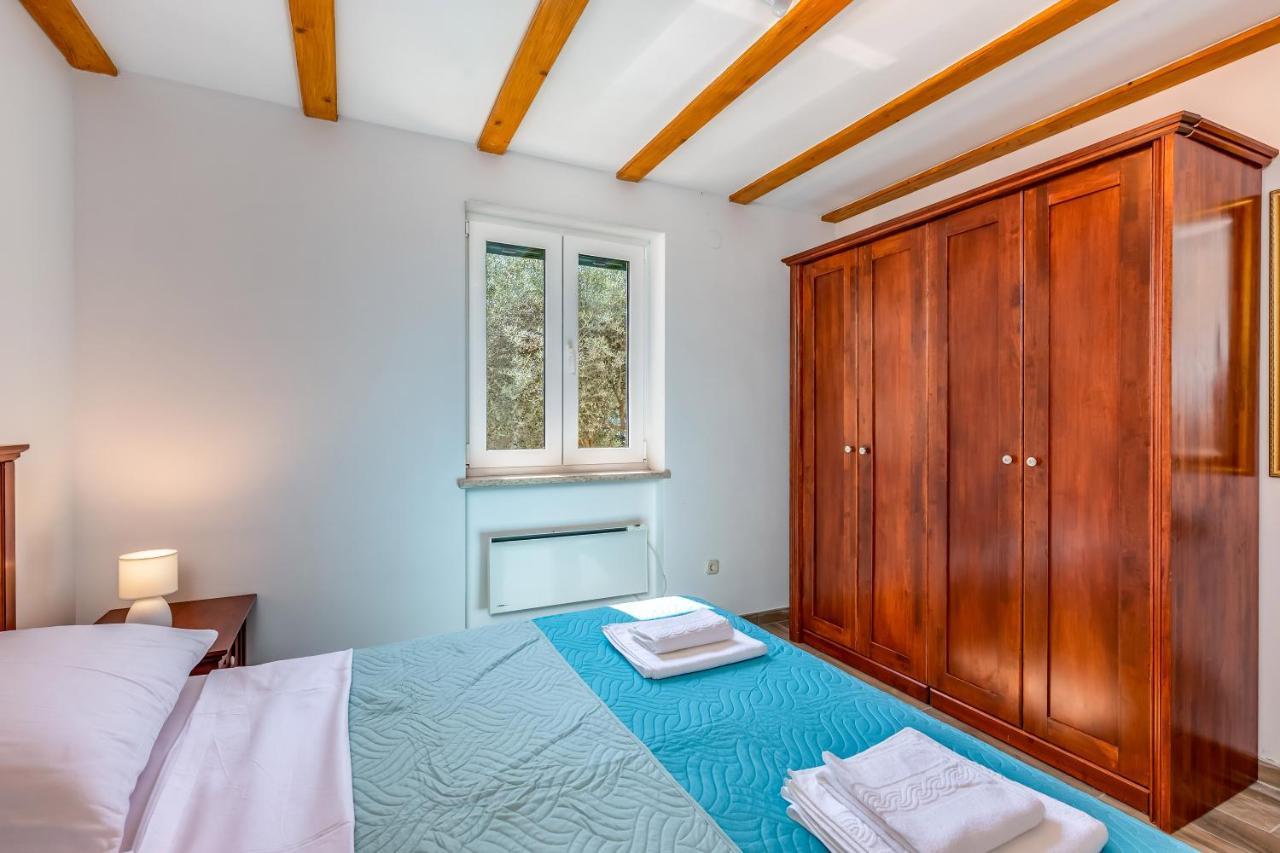 Villa Rea Brseč Exteriör bild